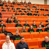 Gruppenfoto der O-Phase 2022 in BCI Shirts im Hörsaal