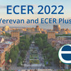 Dunkelblauer Schriftzug ECER 2022 Yerevan and ECER Plus vor einem Stadtfoto