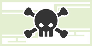 Schwarzer Totenkopf vor zwei Monitoren