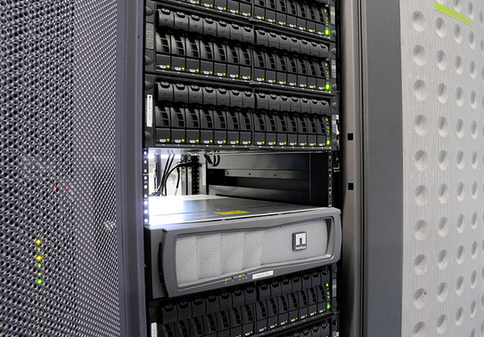Serverschrank mit Serversteckplätzen
